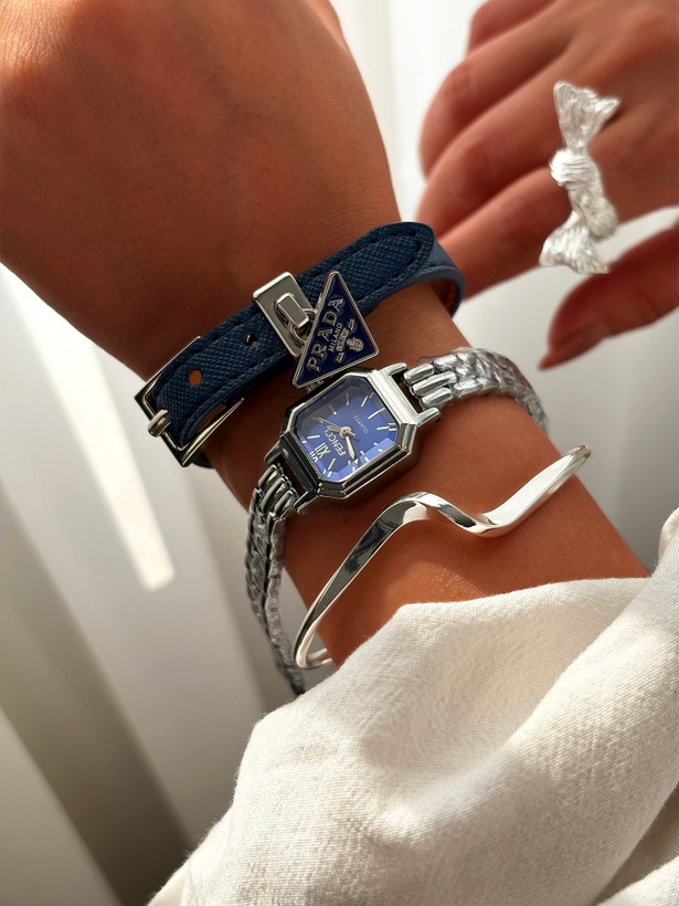 ساعت می زنانه فنسی صفحه سرمهای