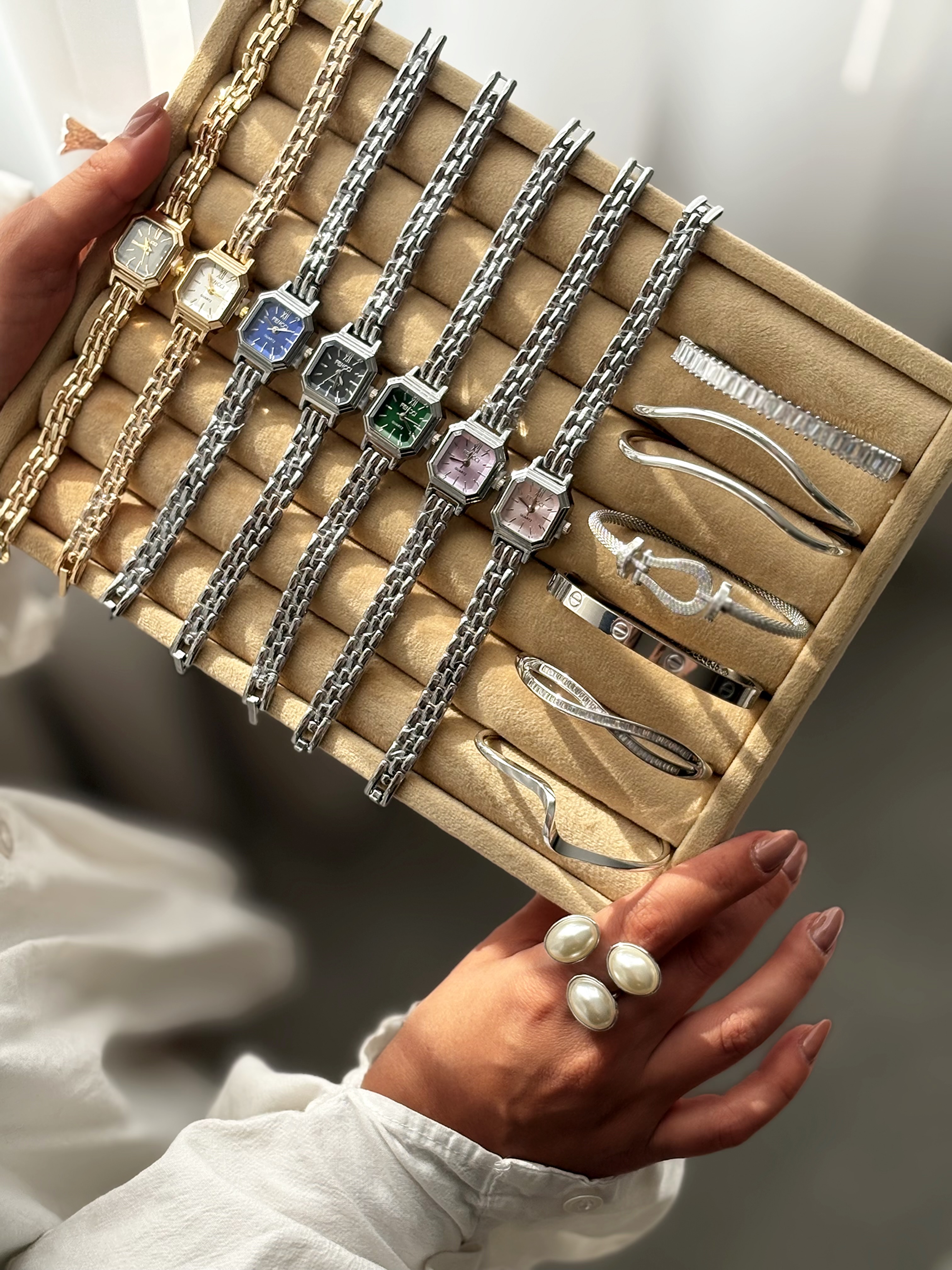 ساعت می زنانه فنسی صفحه سرمه‌ای