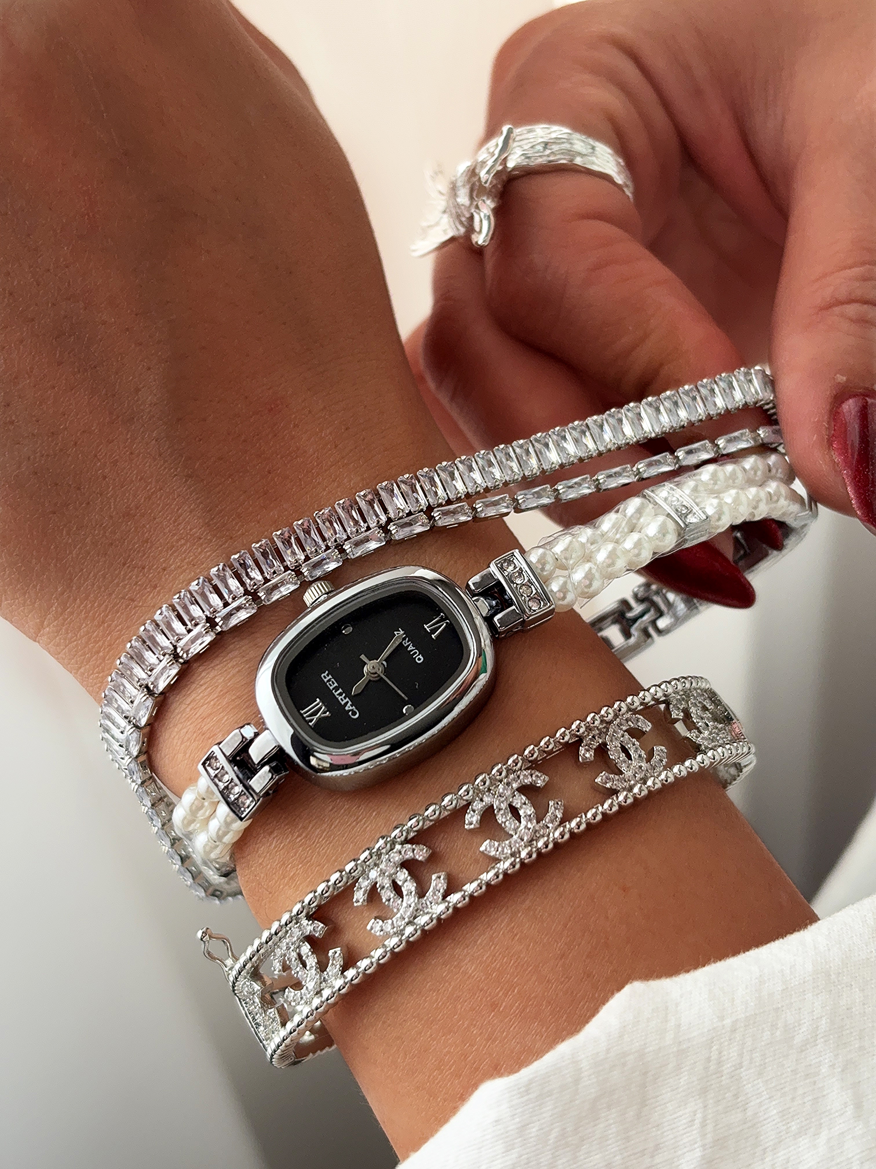 ساعت مچی بند مرواریدی