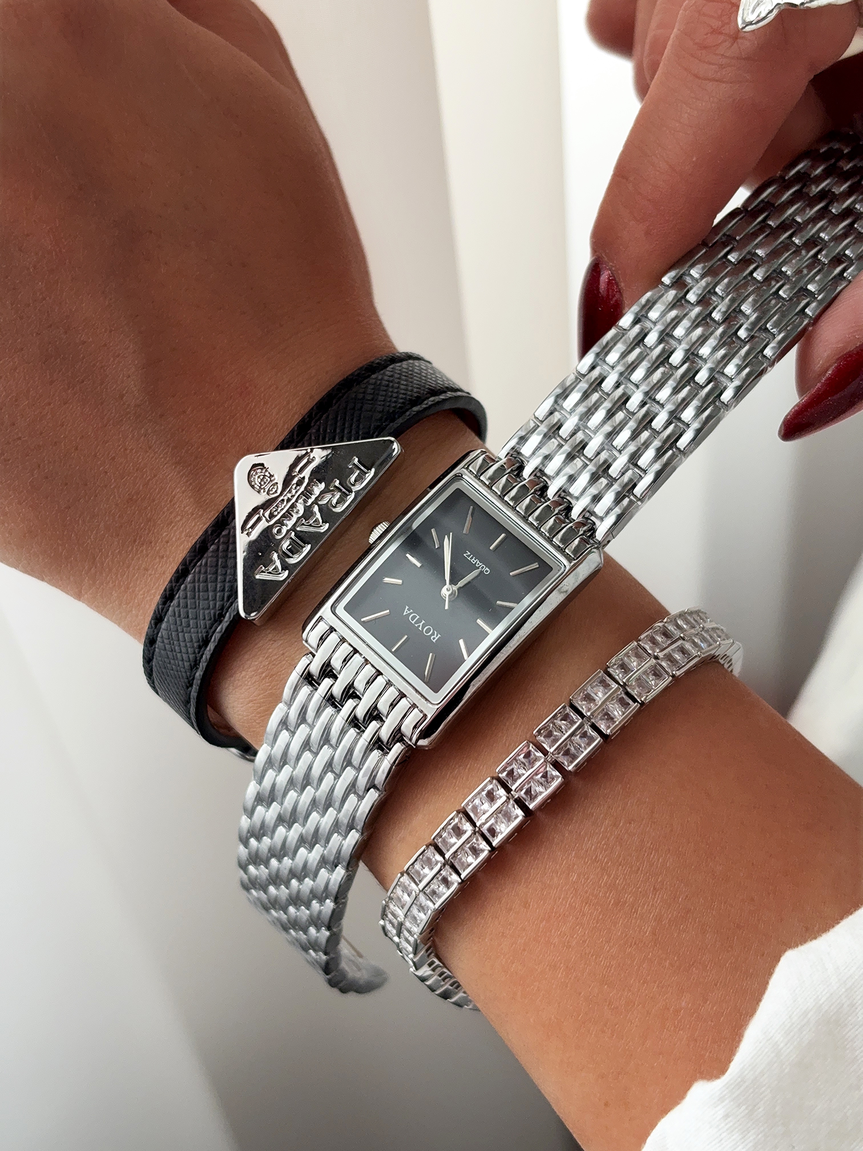 تصویر روی دست ساعت