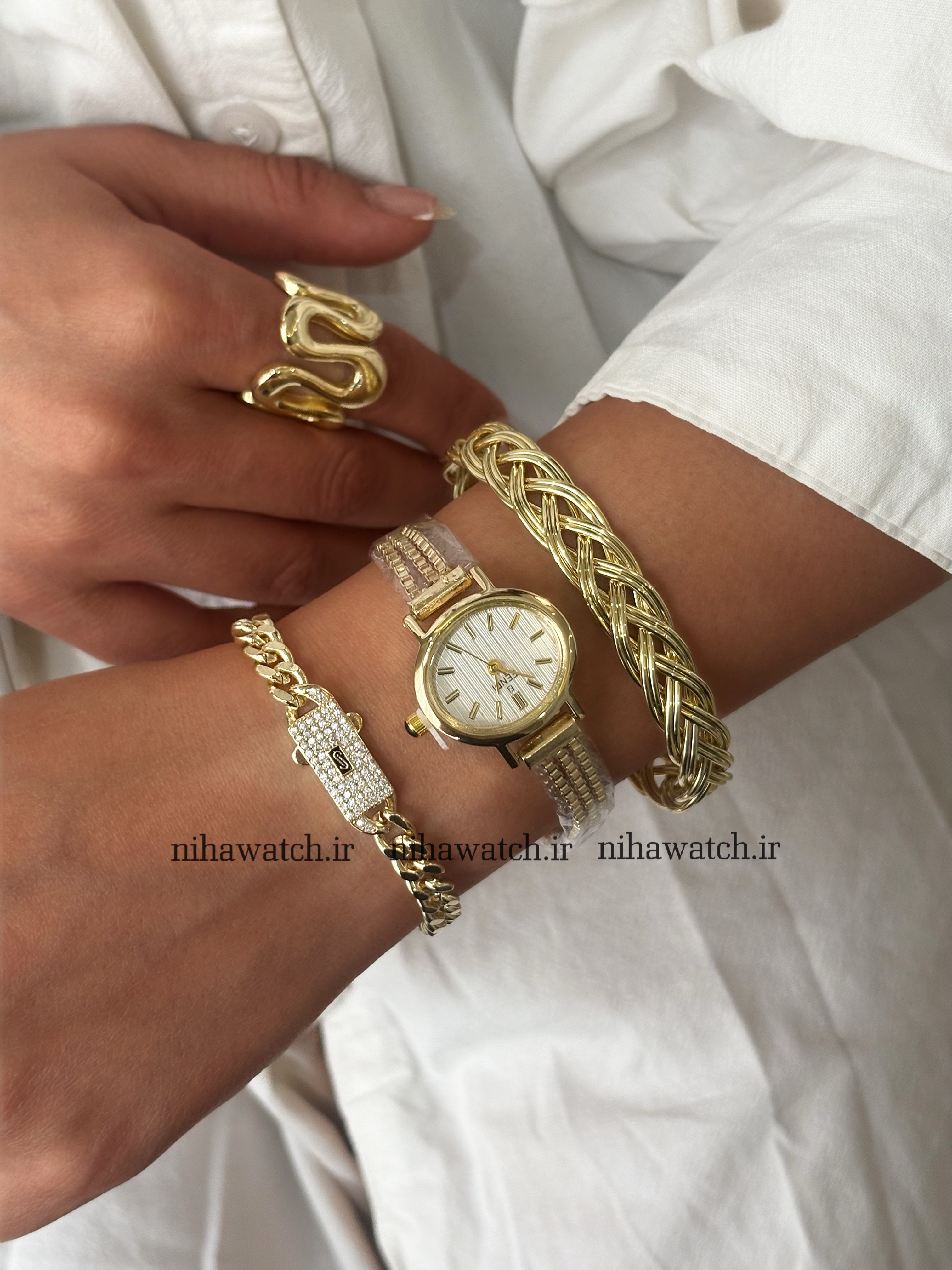 ساعت مچی زنانه فنسی بند سه لاین