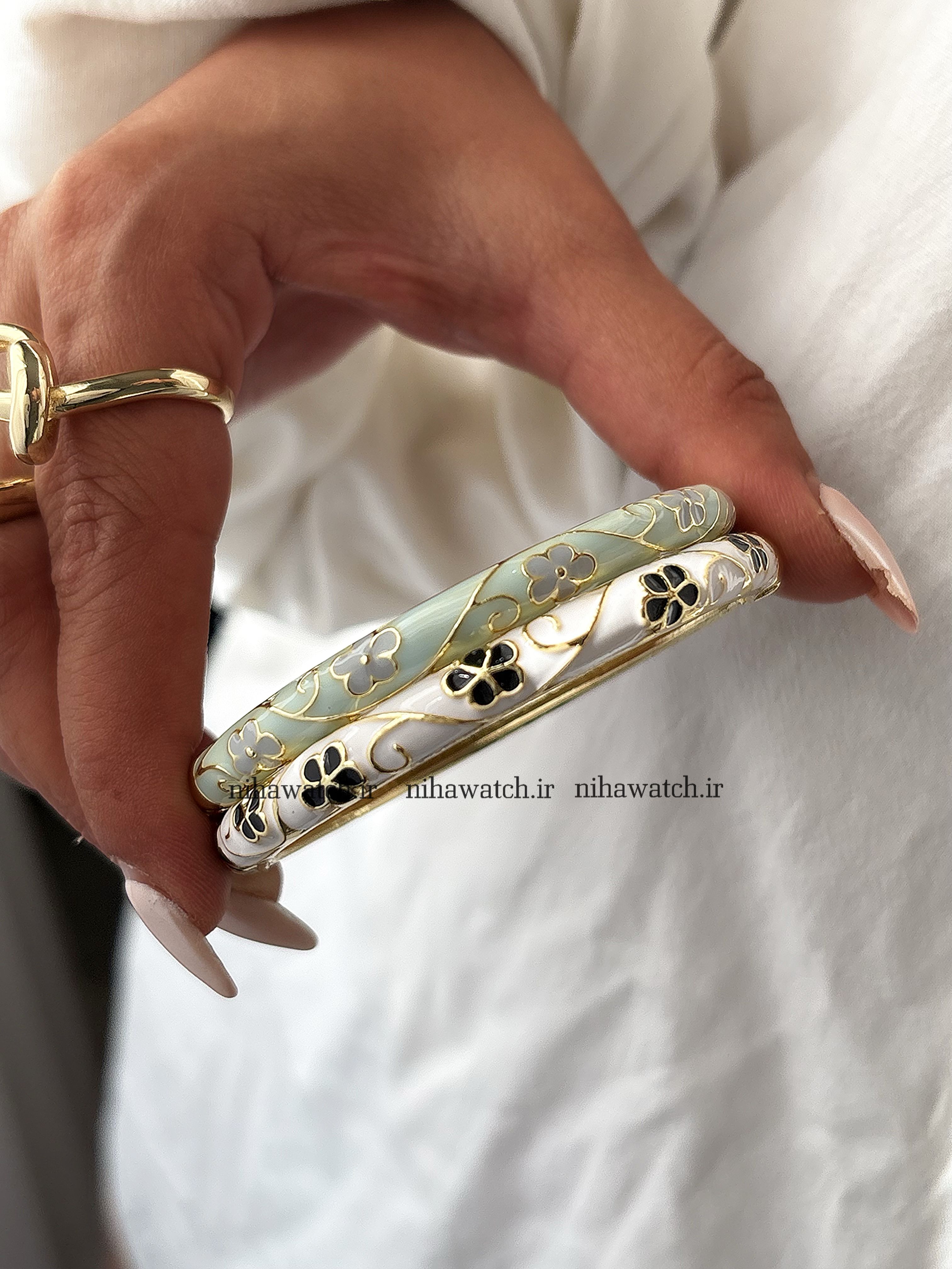 بنگل زنانه میناکاری طرح گل