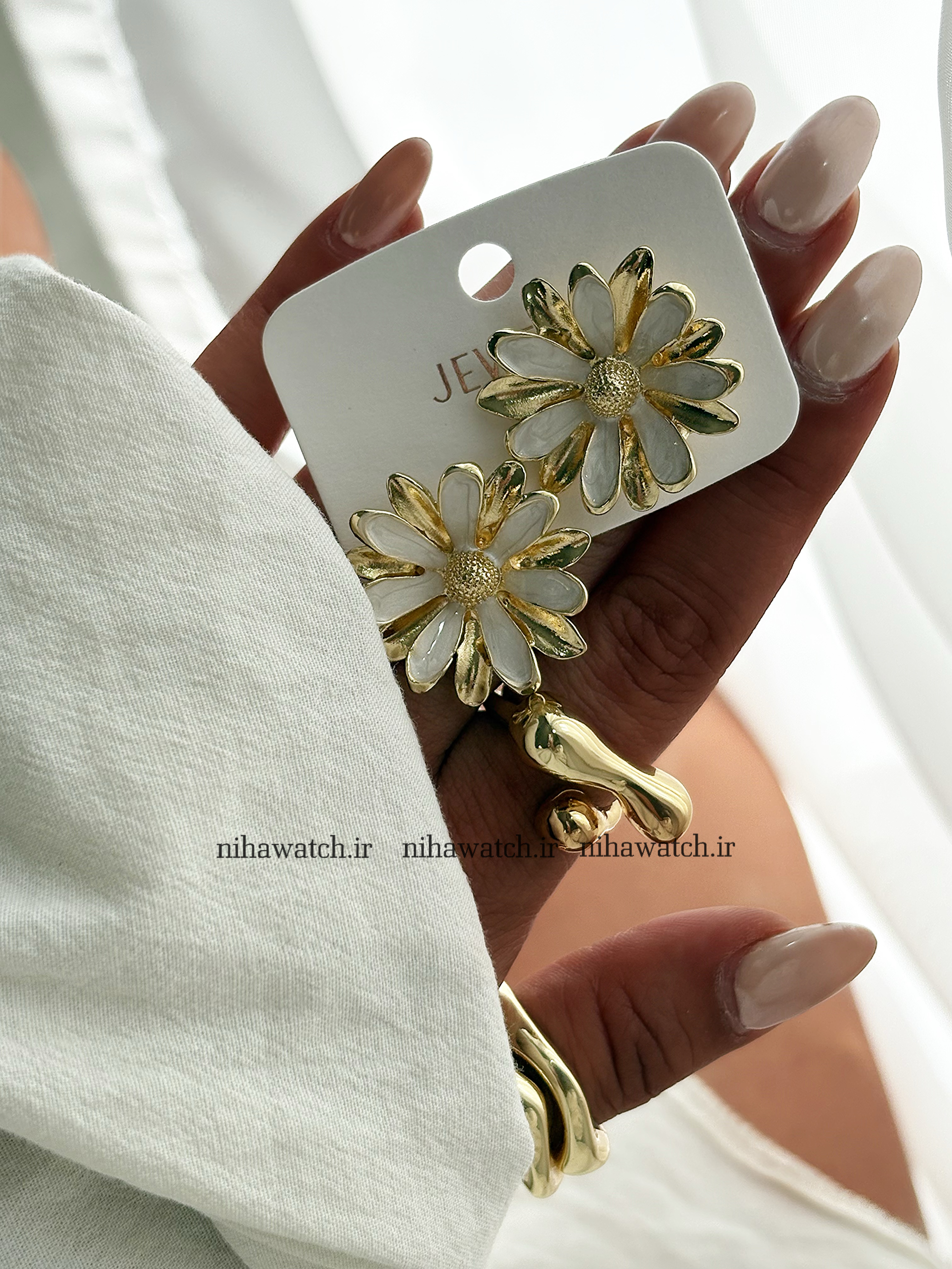 گوشواره زنانه گل بابونه